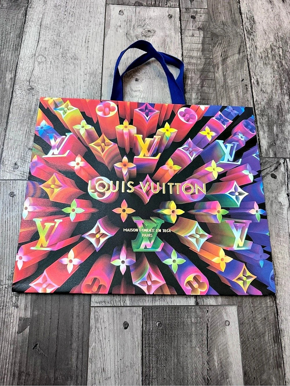 Louis Vuitton Holiday Shopping Paper Bag Christmas 2019 Limited Edition Xmas
